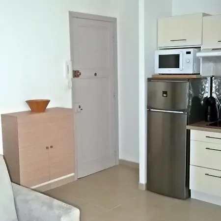 Daire Palais Jocelyn, Cosy,moderne, Hyper Centre, 3 Min A Pieds Et Vieux *